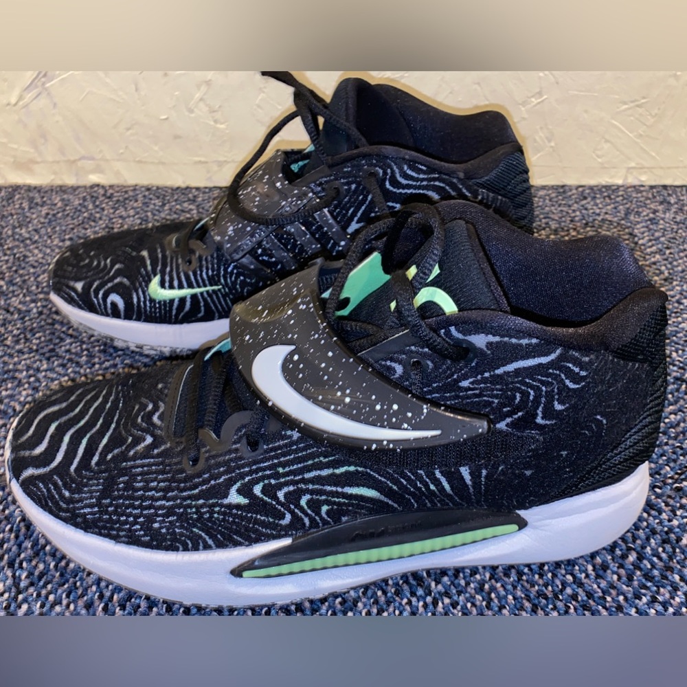 Nike KD 14 basketball sneakers men's 9.5 Black Lime Glow